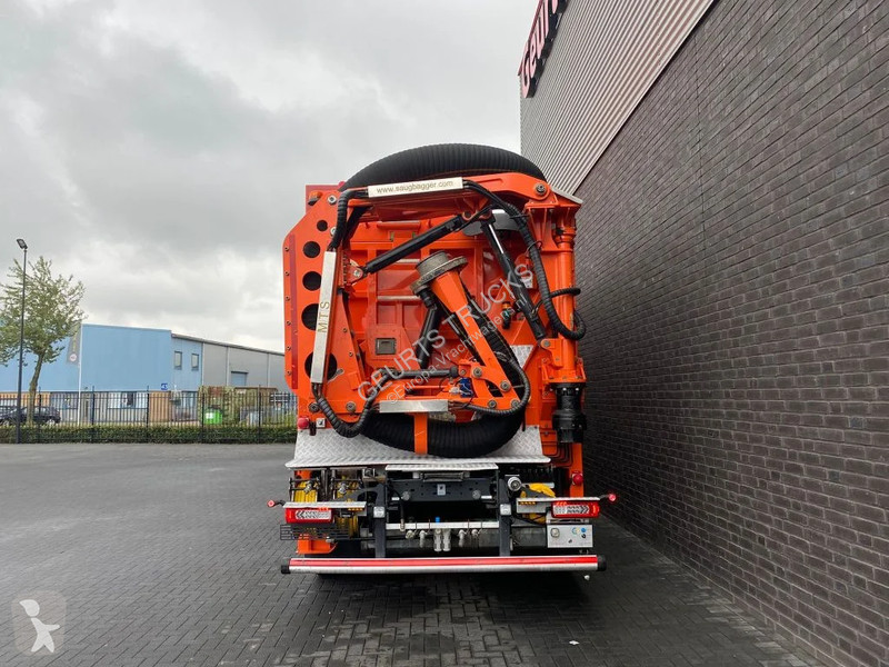 Camion Volvo FMX 510 8X4 TRIDEM + MTS DINO 5...