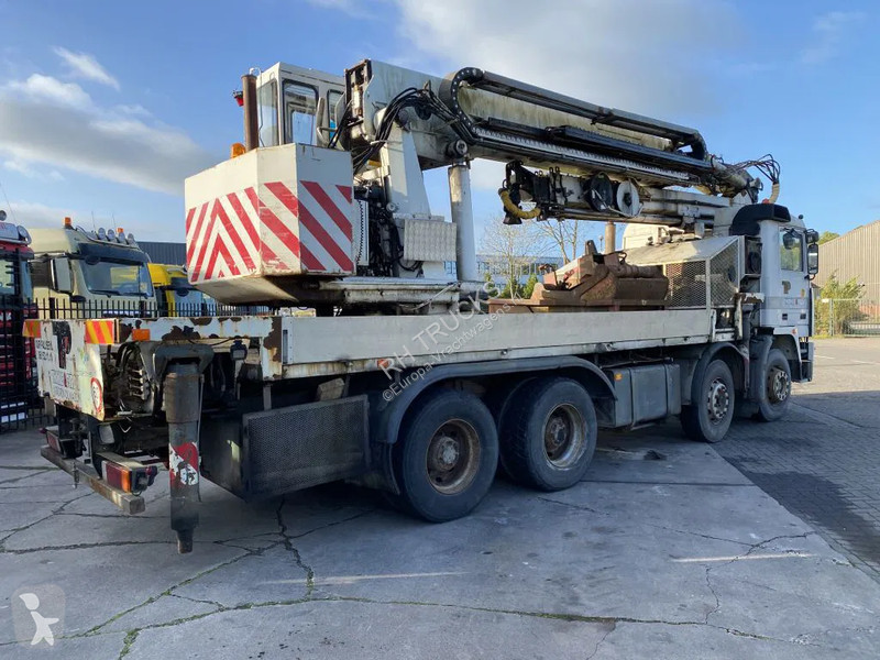Kamion Volvo F 12 8X4 + CORMACH 0 CRANE - 8.642...