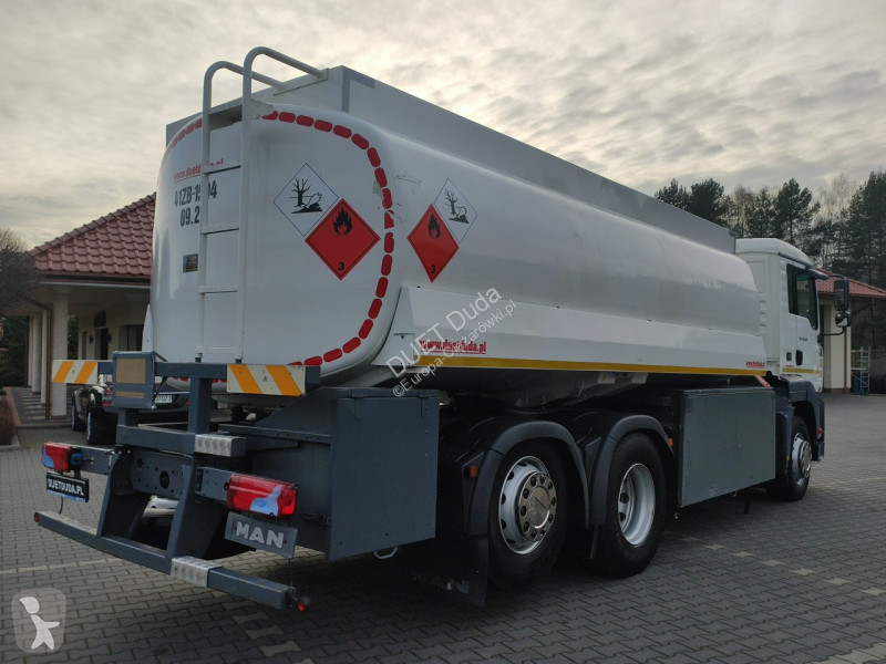 Lastbil MAN TGA 26.310 Autocysterna z Dystrybucją