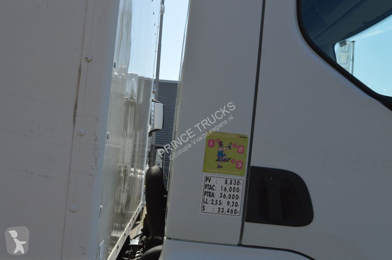 Vrachtwagen Renault 270 * MANUAL * EURO5 * 4X2 *
