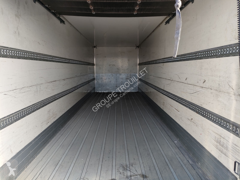 شاحنة DAF 19 TONNES 280 CV HAYON PORTE RELEVANTE