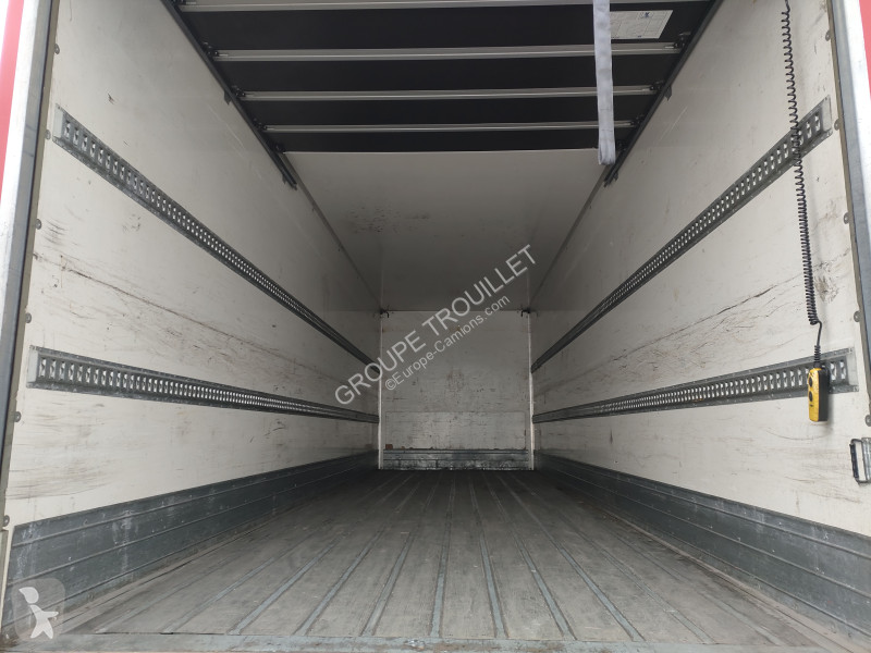 Camion DAF 19 TONNES 280 CV HAYON PORTE RELEVANTE