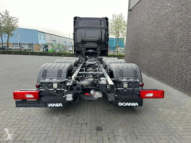 Vrachtwagen Scania R540 NGS 10X4 TRIDEM CHASSIS...