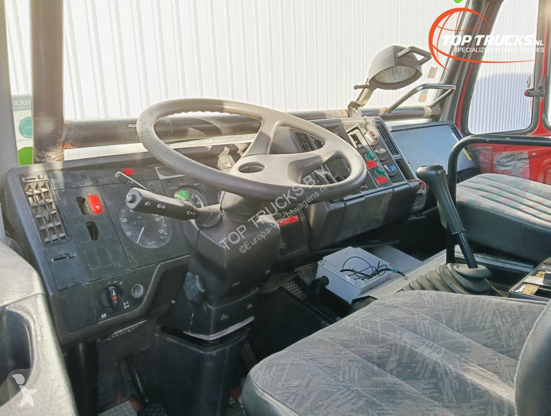 Camión Mercedes 4x4 -6.000 ltr tank, 450 Foam -...