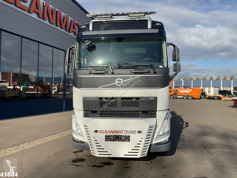 Camion Volvo 10x4 Fassi 215 Tonmeter laadkraan...