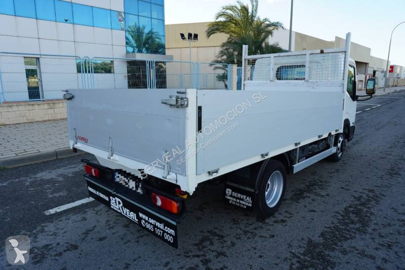 شاحنة Nissan