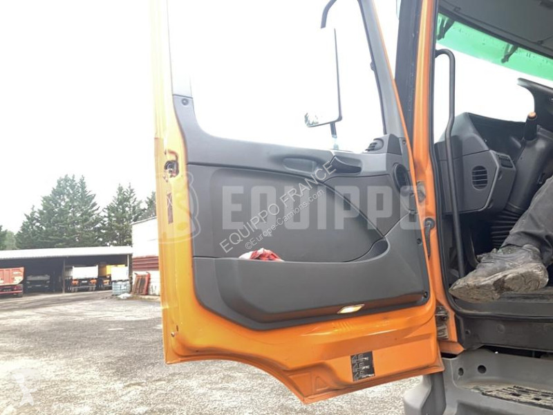 شاحنة Mercedes 3241 K 8x4 2004 RSP ESE 32 / 7-2...