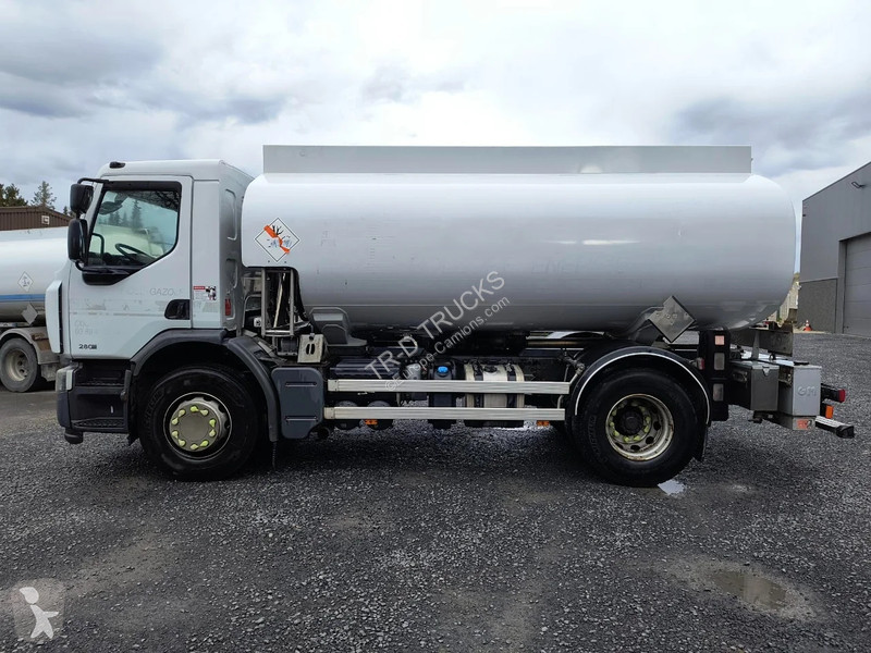 Camion Renault 280 13500L FUEL / CARBURANT...