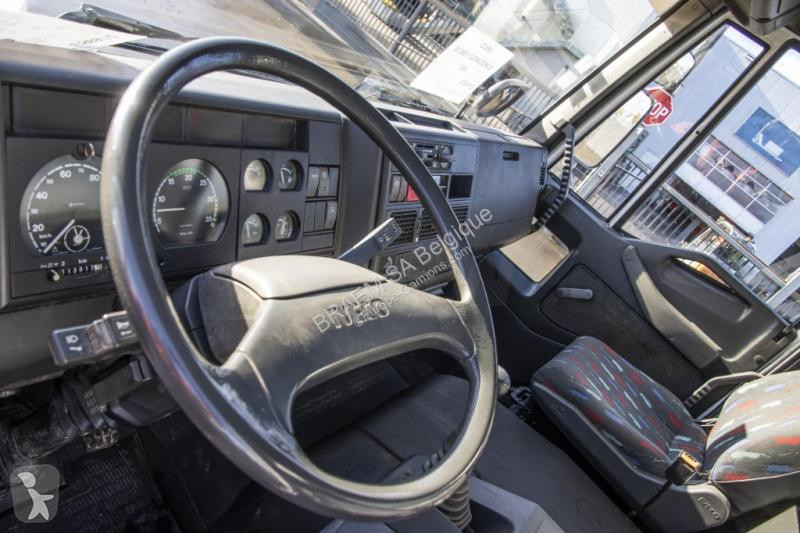Camion Iveco 130E18
