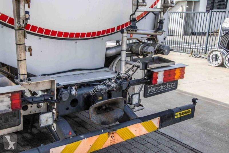 Camion cu remorca Mercedes...