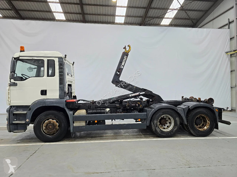 Camion MAN 28.360 6x2 / AIRCO / LIFTAS
