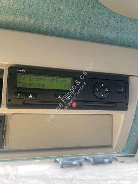 Camião Iveco 100e22