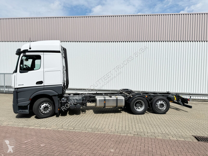 Camion Mercedes Actros 2548 L 6x2 Actros 2548 L...