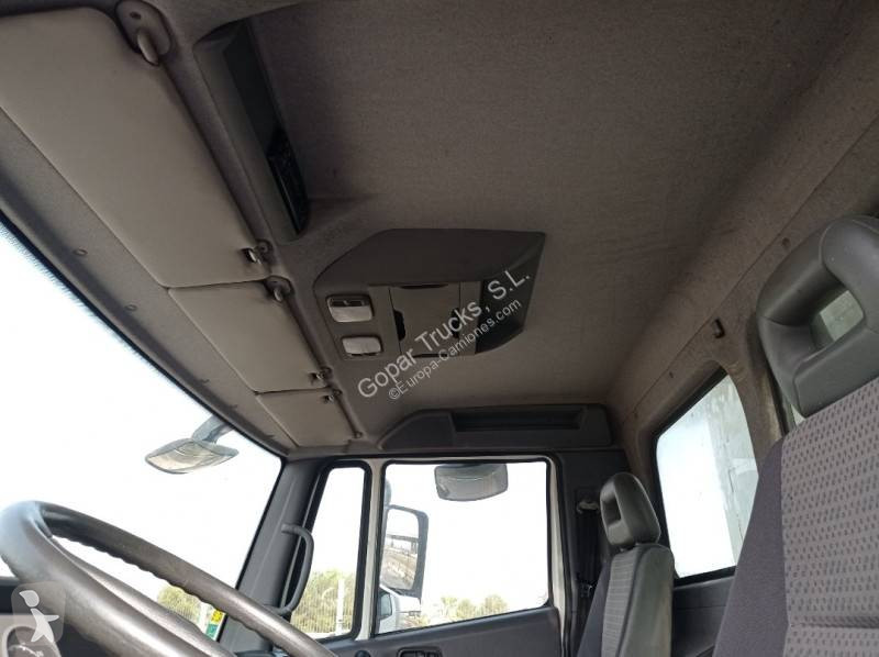 Camion Nissan