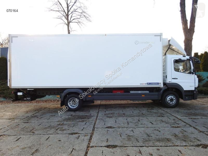 Camión Mercedes ATEGO 12.24 KONTENER CHŁODNIA...