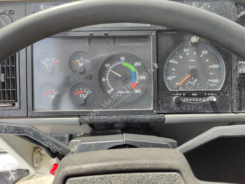 Camion Volvo FL 615 210 KIPPER