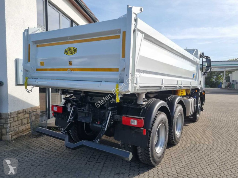 Kamion Iveco AD300X48Z HR OFF 6x4...