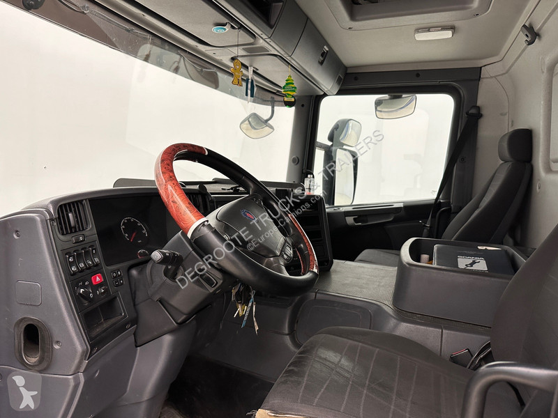 Camion Scania 230