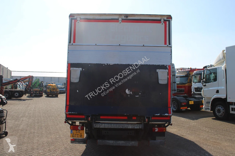Kamion DAF 210 + EURO 6 + LIFT + 12T