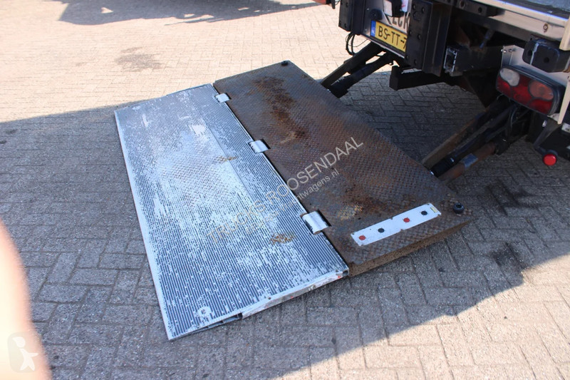 Camion Scania 230 + thermo king + lift