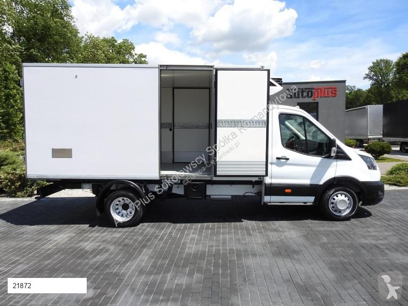 Autoutilitară Ford TRANSIT CHŁODNIA KONTENER...
