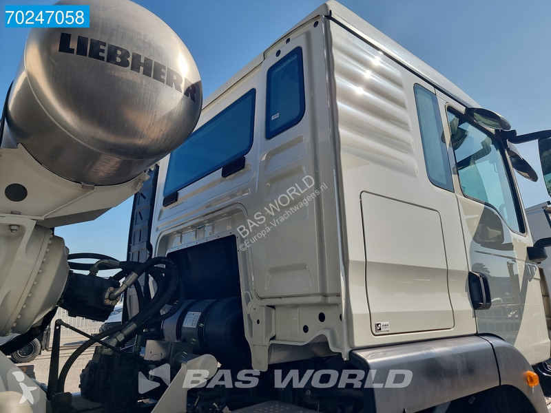Camión Sitrak G5 350 8X4 8m3 Liebherr Mixer...