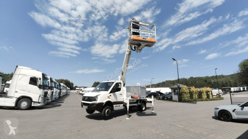 Camion Iveco Volkswagen Crafter 4x4 Zwyżka 21m...
