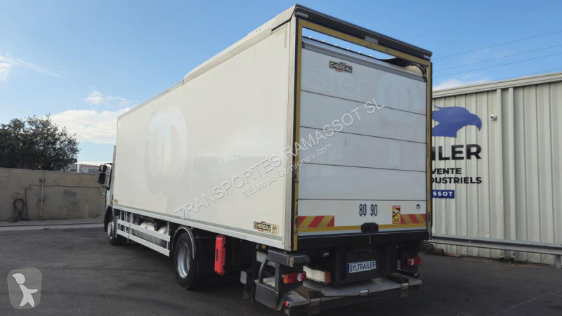 Camion Renault 270 DXI