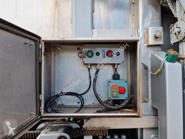 Kamion Mercedes 2545 /für Tierkadaver / mit Waage