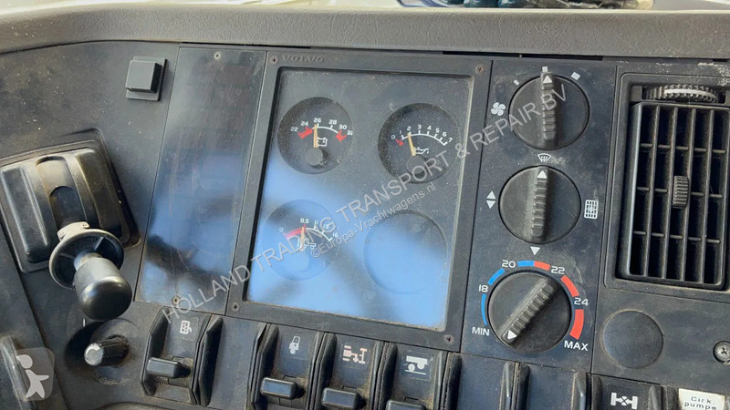 Kamion Volvo FL 7  Vacuum toilet tanker 8000 liter