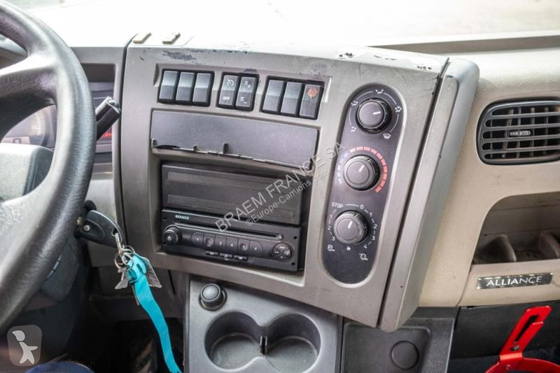 Kamion Renault  MIDLUM 180 DXI (12 T)