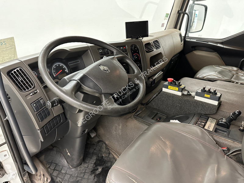 Kamion Renault 430 DXi - 8x4
