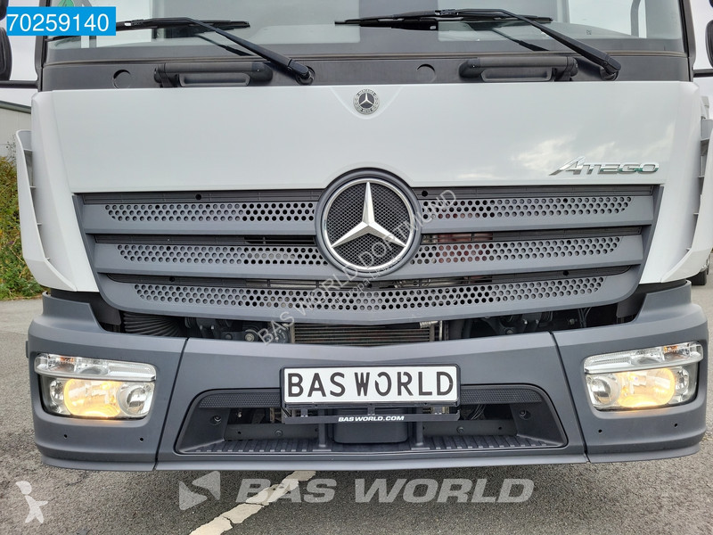 Camion Mercedes 816 4X2 7.49t Thermoking B-100...