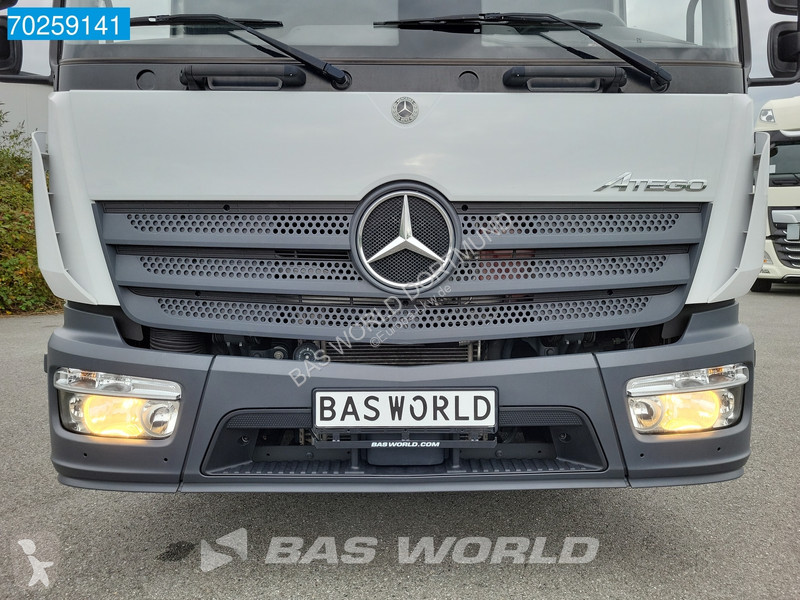 Camion Mercedes 816 4X2 7.49t Thermoking B-100...