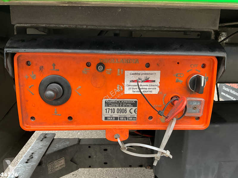 Camion Volvo FL 250 Euro 6 met Dhollandia laadklep