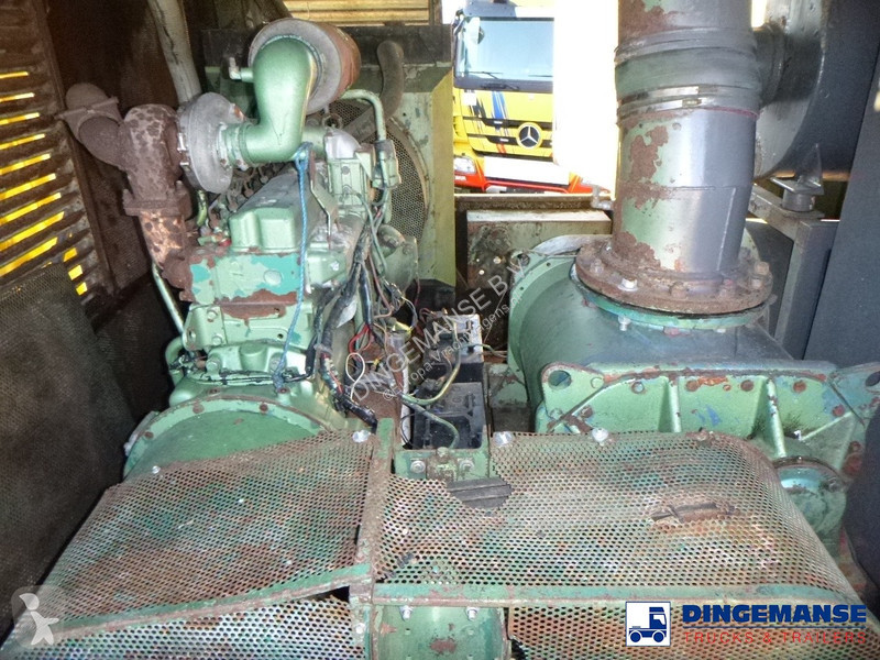 Kamion DAF 75250 6x4 RHD vacuum tank / saugbagger