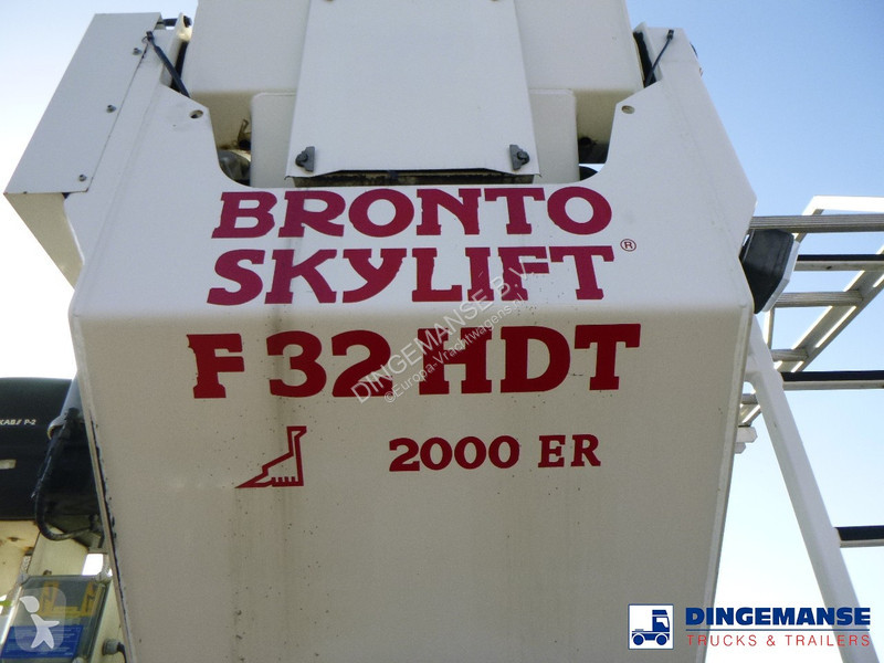 Camion Volvo 6x4 RHD Bronto Skylift F32HDT...