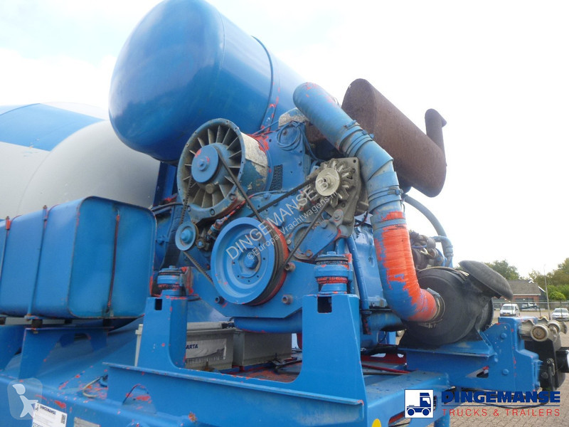 Kamion  De Buf mixer trailer 10 m3