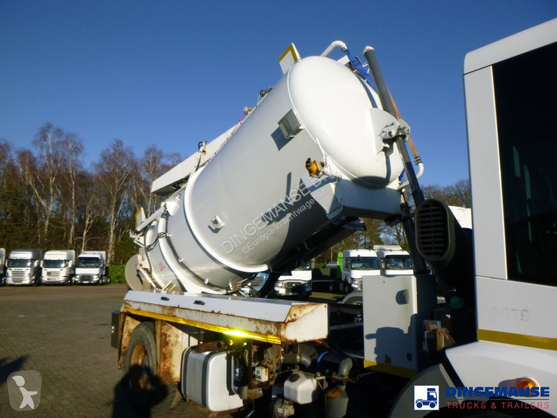 Camião Mercedes 1824 4x2 Whale vacuum tank 8.1 m3
