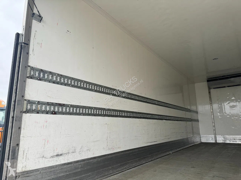 Camion Volvo 250 4X2 - EURO 6 + THERMOKING...
