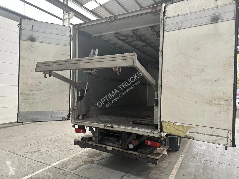 Kamion DAF 250 / VLEESHANGWERK/RAILS DE...