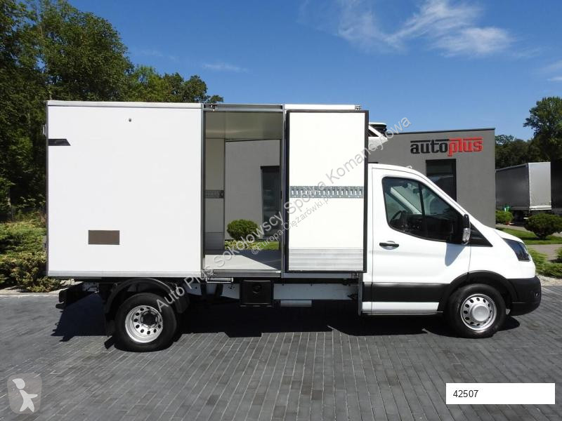 Autoutilitară Ford TRANSIT CHŁODNIA KONTENER...