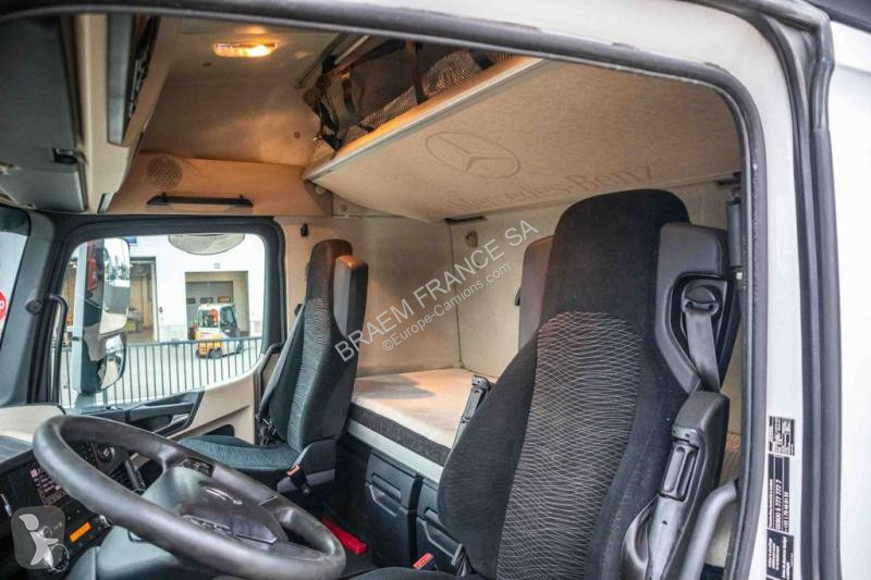 Kamion Mercedes ACTROS...