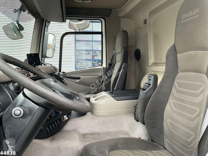 Kamion DAF CF 250 MKG 14 Tonmeter laadkraan