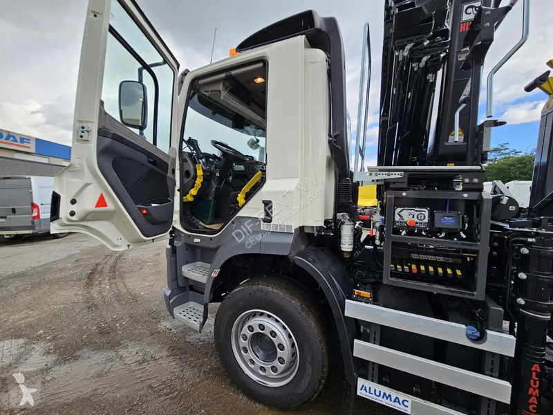 Camion DAF 450 FAW 8x4 + Container hook...