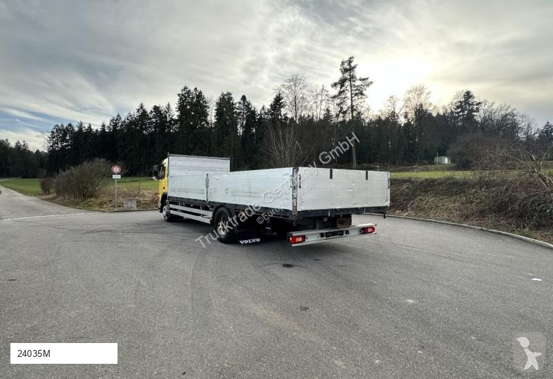 Kamion Volvo -340 4×2 Brücke