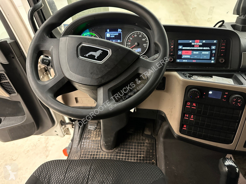 Vrachtwagen MAN 12.220
