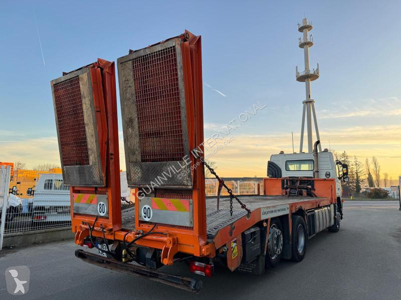 Camion Volvo 340