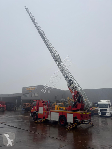 Camion Iveco 130E23 4x2 Firetruck