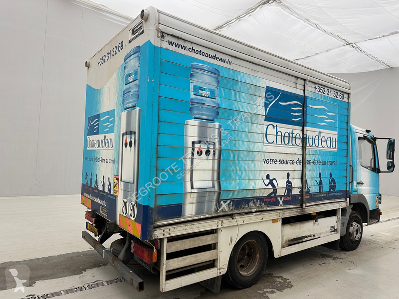 Vrachtwagen Mercedes 916